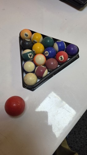 Vintage pool balls boxed - balls,