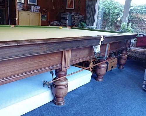Full size snooker table - snooker,